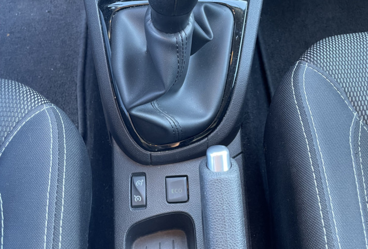 Renault Clio BUSINESS Phase 2 0.9 TCe 90 cv * CARPLAY* ENTRETIEN A JOUR *             Renault Clio BUSINESS Phase 2 0.9 TCe 90 cv * CARPLAY* ENTRETIEN A JOUR *