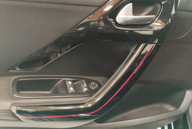 Peugeot 208 1.6 GTi 208ch THP S&S 3p bps