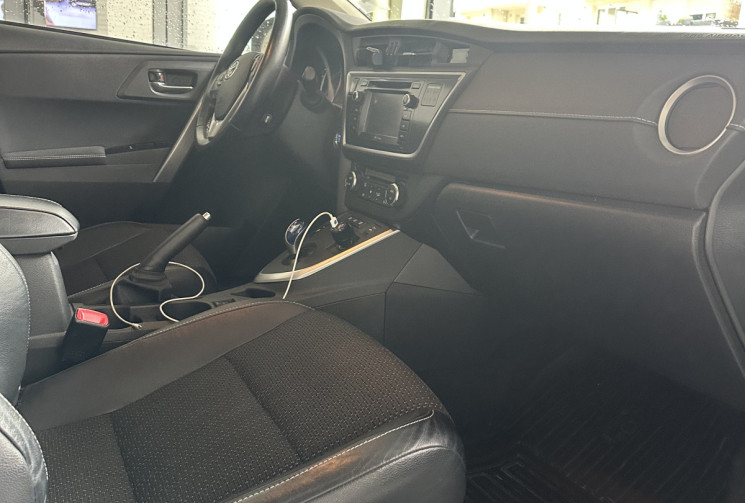 TOYOTA AURIS  II Ph1 DYNAMIC FULL OPTION 