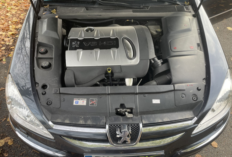 Peugeot 607 2.7 HDI PHASE 2 FELINE BOITE AUTO 1ERE MAIN 204 V6