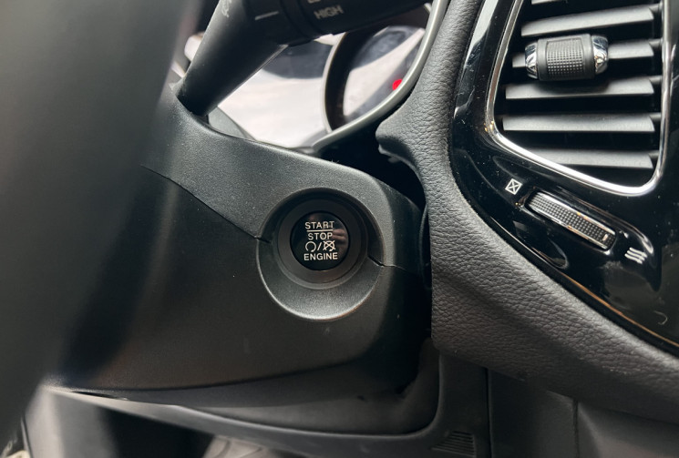 JEEP COMPASS d occasion 2.0 Multijet 140 Limited 4x4 Beats Audio Sieges Electriques Carplay 1ere Main AutoEasy