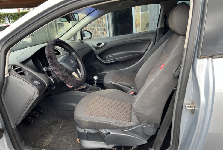 SEAT Ibiza  IV SC 1.4 i 16V 86 cv