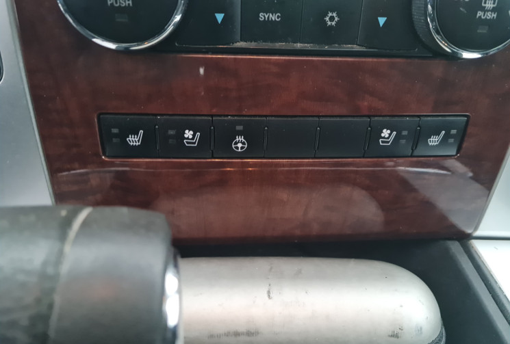 Dodge RAM V8 5.7 HEMI 390 CH GPL / ESS