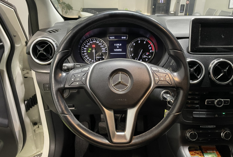 MERCEDES CLASSE B 180 design executive 122 ch