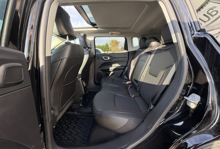 JEEP COMPASS II Phase 2 1.5 16V Turbo GPF e-Hybrid 2WD DCT7 S&S 130 cv Boîte auto