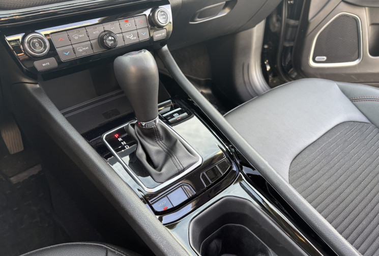 JEEP COMPASS II Phase 2 1.5 16V Turbo GPF e-Hybrid 2WD DCT7 S&S 130 cv Boîte auto