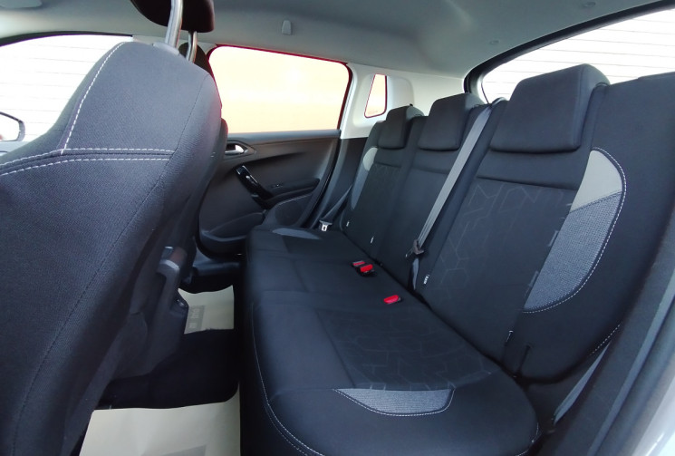 Peugeot 2008 1.5 BlueHDi 100 S&S Style BVM5