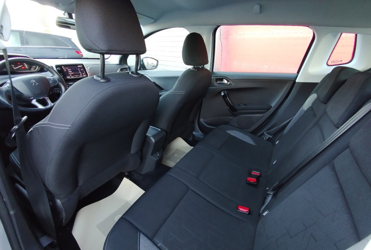 Peugeot 2008 1.5 BlueHDi 100 S&S Style BVM5