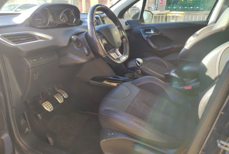 PEUGEOT 2008 1.6 BlueHDi 120 cv - GT LINE