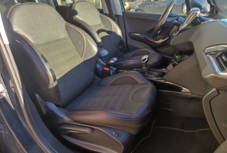 PEUGEOT 2008 1.6 BlueHDi 120 cv - GT LINE