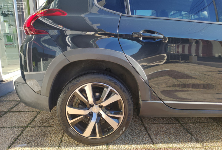 PEUGEOT 2008 1.6 BlueHDi 120 cv - GT LINE