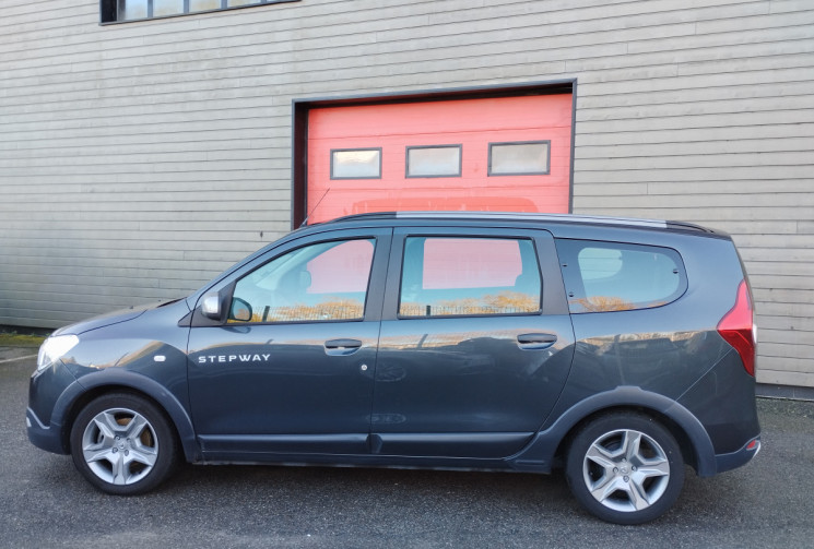 DACIA LODGY 1.5 BlueDCi 115 Stepway S&S BVM6 * 7 places * 1° main
