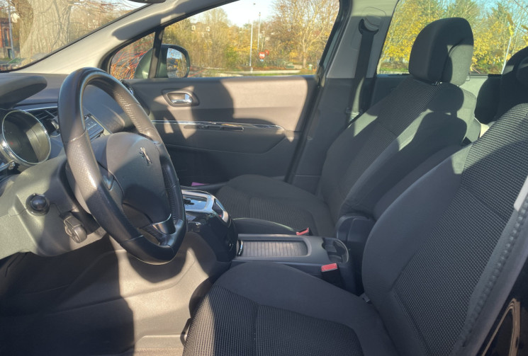 Peugeot 5008 1.6 THP BVA ALLURE 156 / 7 PLACES / TOIT PANORAMIQUE