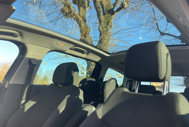 Peugeot 5008 1.6 THP BVA ALLURE 156 / 7 PLACES / TOIT PANORAMIQUE