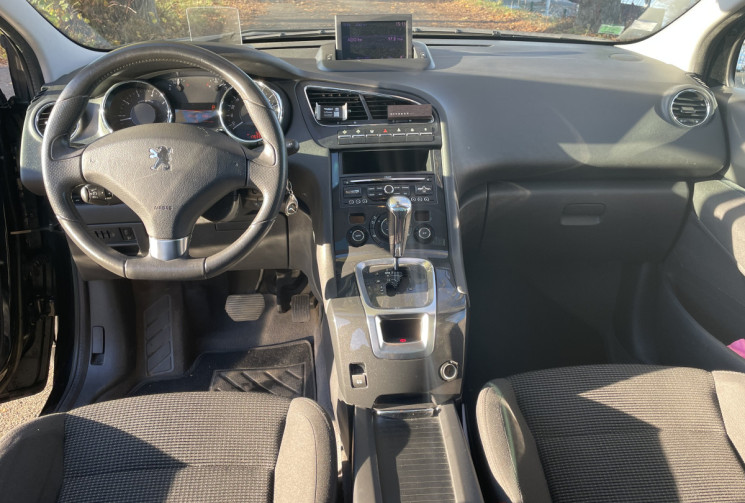 Peugeot 5008 1.6 THP BVA ALLURE 156 / 7 PLACES / TOIT PANORAMIQUE