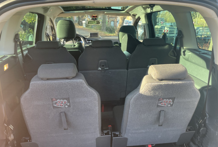 Peugeot 5008 1.6 THP BVA ALLURE 156 / 7 PLACES / TOIT PANORAMIQUE