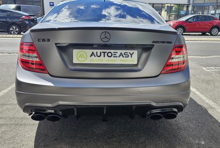 MERCEDES CLASSE C C63 AMG 6.2 V8 Pack Performance 