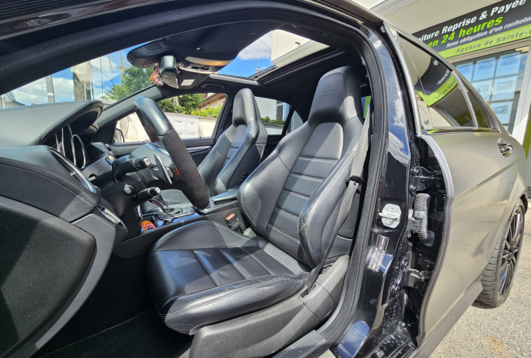 MERCEDES CLASSE C C63 AMG 6.2 V8 Pack Performance 