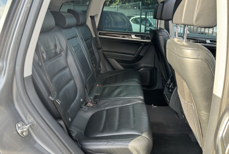 Volkswagen Touareg 3.0 / V6 / TDI / 245 CH / RLINE 