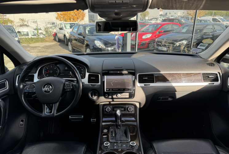 Volkswagen Touareg 3.0 / V6 / TDI / 245 CH / RLINE 