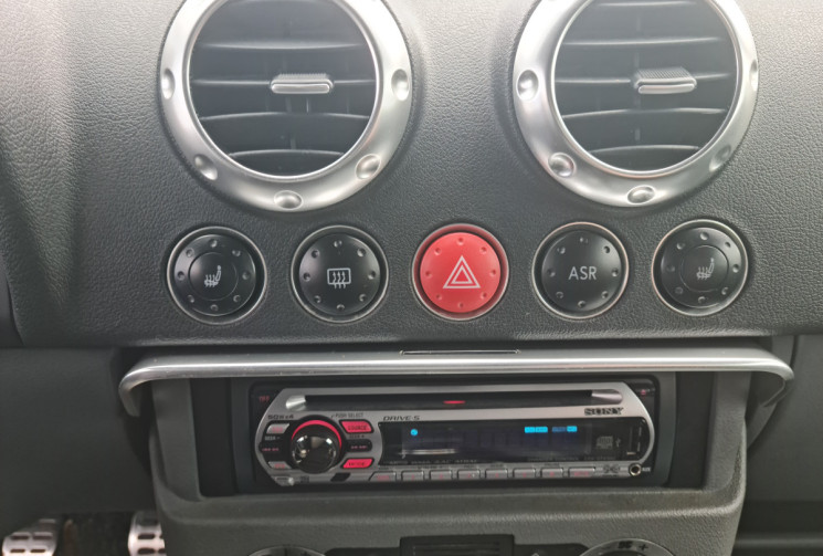 Audi TT 1.8 TURBO 180 CH