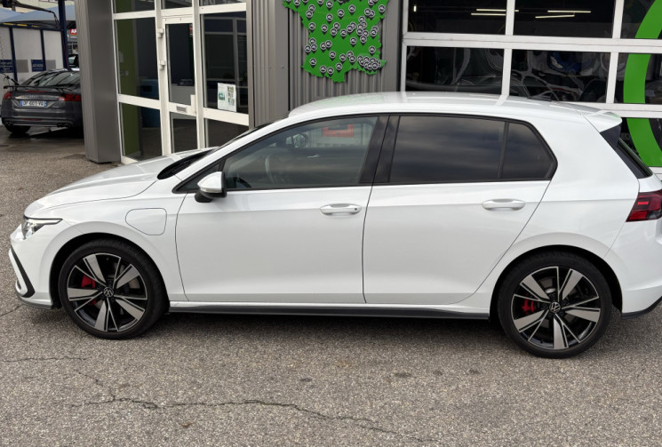 Volkswagen Golf VIII GTE 1.4 eHybrid 245 DSG6