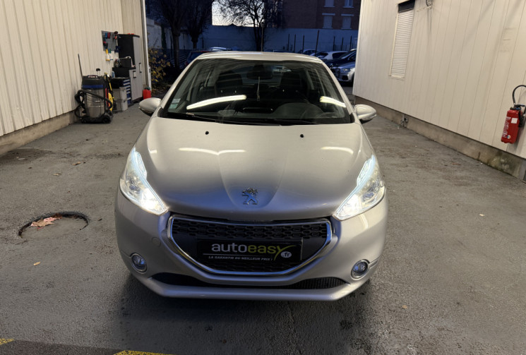 PEUGEOT 208 1.2 68 allure 