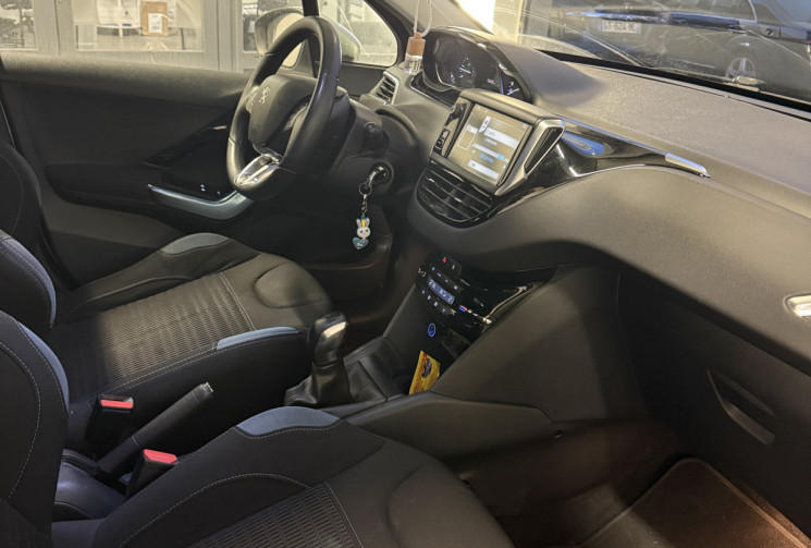 PEUGEOT 208 1.2 68 allure 