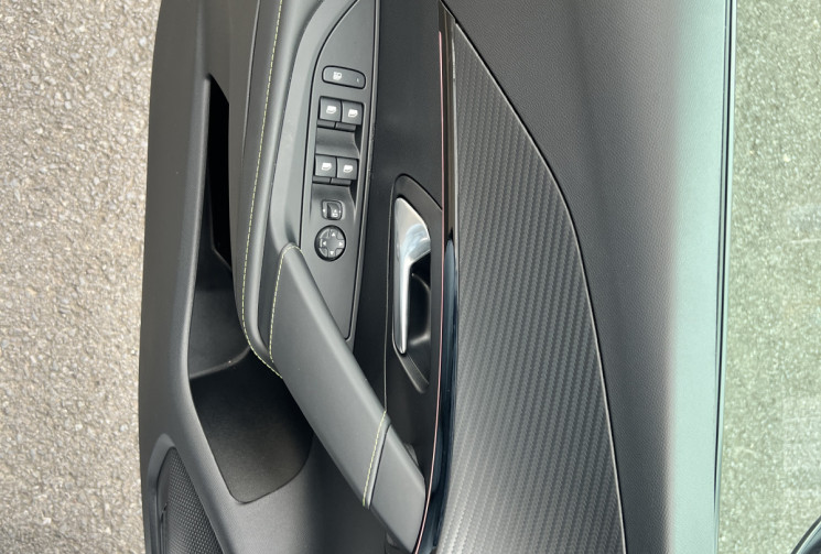 Peugeot 208  II (P21) e-208 100kW 136 cv GT