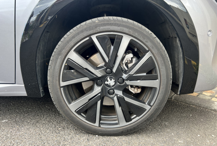Peugeot 208  II (P21) e-208 100kW 136 cv GT