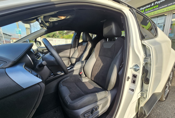 TOYOTA C-HR Phase II 2.0 litres 184h Collection 2WD E-CVT MY22 Cuir Alcantara suivi Toyota