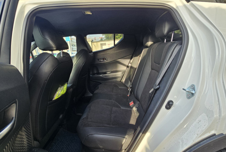 TOYOTA C-HR Phase II 2.0 litres 184h Collection 2WD E-CVT MY22 Cuir Alcantara suivi Toyota