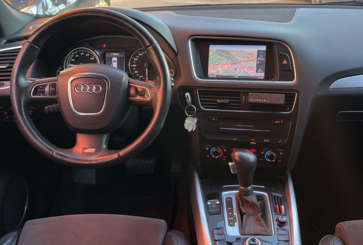 Audi Q5 245cv S line quattro Hybrid TFSI / Distribution neuve /
