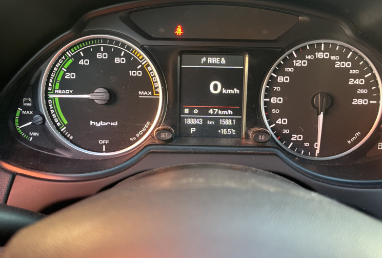 Audi Q5 245cv S line quattro Hybrid TFSI / Distribution neuve /