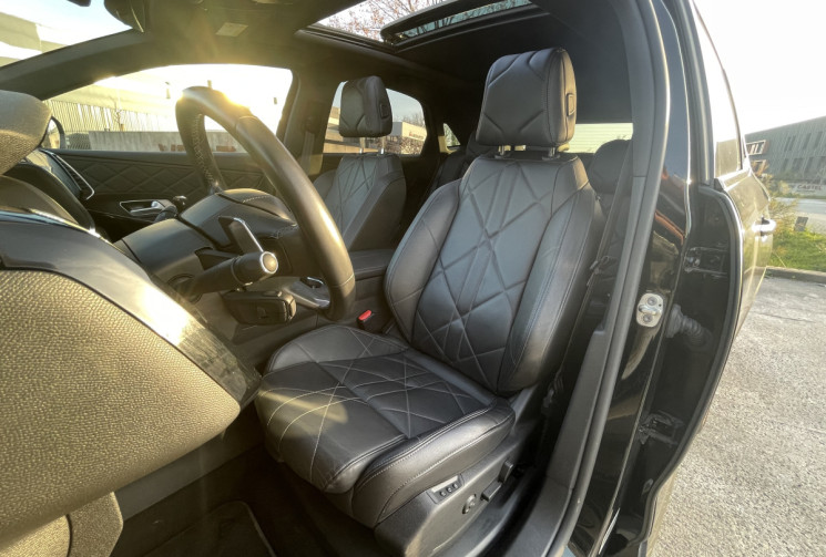 DS DS 7 CROSSBACK E-TENSE HYBRID 300 Rivoli 4x4 * LED vision * Toit ouvrant * Sièges élec chauffants