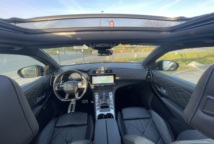 DS DS 7 CROSSBACK E-TENSE HYBRID 300 Rivoli 4x4 * LED vision * Toit ouvrant * Sièges élec chauffants