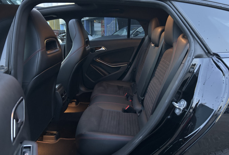MERCEDES CLA SHOOTING BRAKE 1.6 200 Fascination Pack AMG 156 Ch * TOIT OUVRANT * GPS * SIEGES ELEC