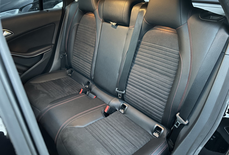 MERCEDES CLA SHOOTING BRAKE 1.6 200 Fascination Pack AMG 156 Ch * TOIT OUVRANT * GPS * SIEGES ELEC