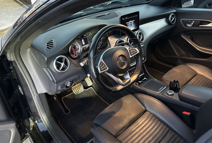MERCEDES CLA SHOOTING BRAKE 1.6 200 Fascination Pack AMG 156 Ch * TOIT OUVRANT * GPS * SIEGES ELEC
