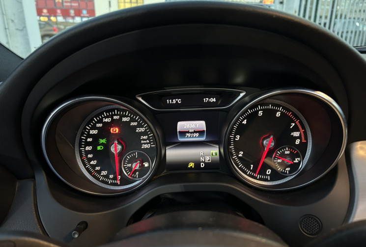 MERCEDES CLA SHOOTING BRAKE 1.6 200 Fascination Pack AMG 156 Ch * TOIT OUVRANT * GPS * SIEGES ELEC