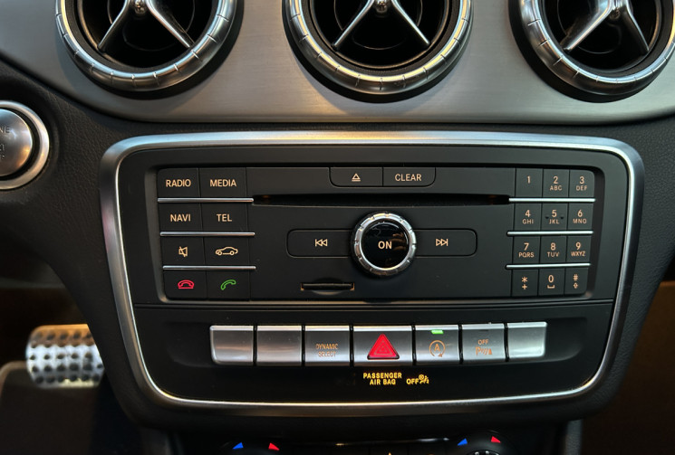 MERCEDES CLA SHOOTING BRAKE 1.6 200 Fascination Pack AMG 156 Ch * TOIT OUVRANT * GPS * SIEGES ELEC