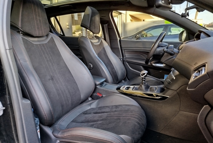 PEUGEOT 308 GT 1.6 THP 16V 205 ch / TOIT PANORAMIQUE