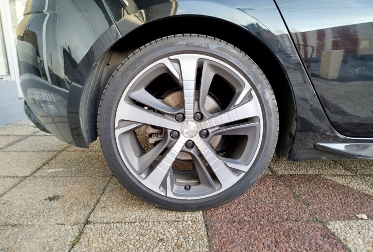 PEUGEOT 308 GT 1.6 THP 16V 205 ch / TOIT PANORAMIQUE