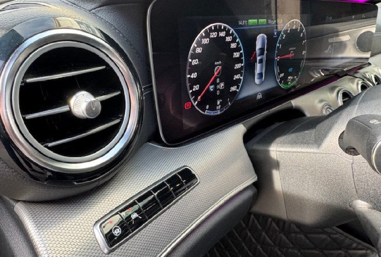 Mercedes CLASSE E  350e AMG 2.0 i 16V 286 Plug in hybrid 9G-TRONIC 211 cv origine France / CARPLAY 