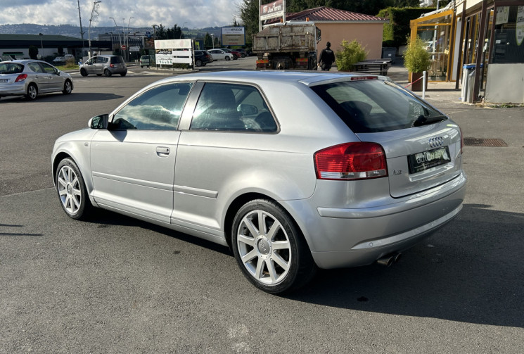 AUDI A3 3.2 V6 250ch Ambition Luxe Quattro DSG6 3p