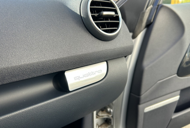 AUDI A3 3.2 V6 250ch Ambition Luxe Quattro DSG6 3p