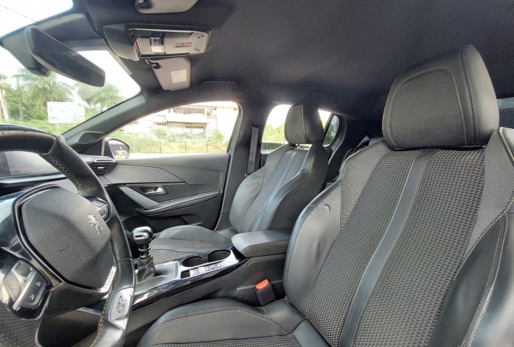 Peugeot 208 1.5 BlueHDi 100 cv S&S GT Line // Faible kilométrage  // Première main