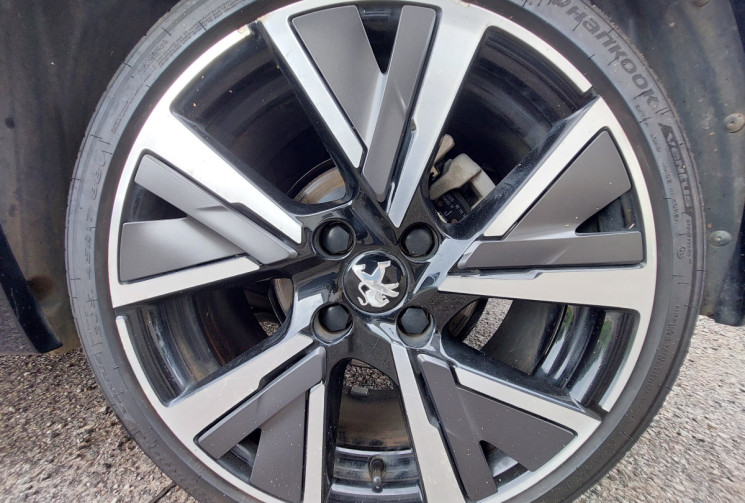 Peugeot 208 1.5 BlueHDi 100 cv S&S GT Line // Faible kilométrage  // Première main