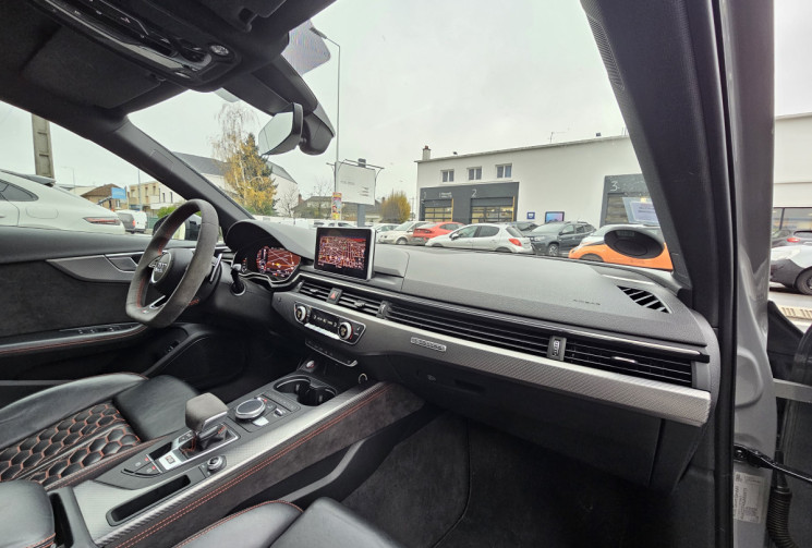 Audi RS4 Avant Quattro 2.9 TFSI V6 24V Tiptronic 8 450 cv Boîte auto