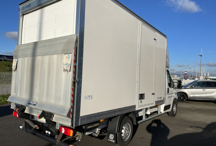 PEUGEOT BOXER 2.0 Blue HDi  163 CV  CAISSE NEUVE